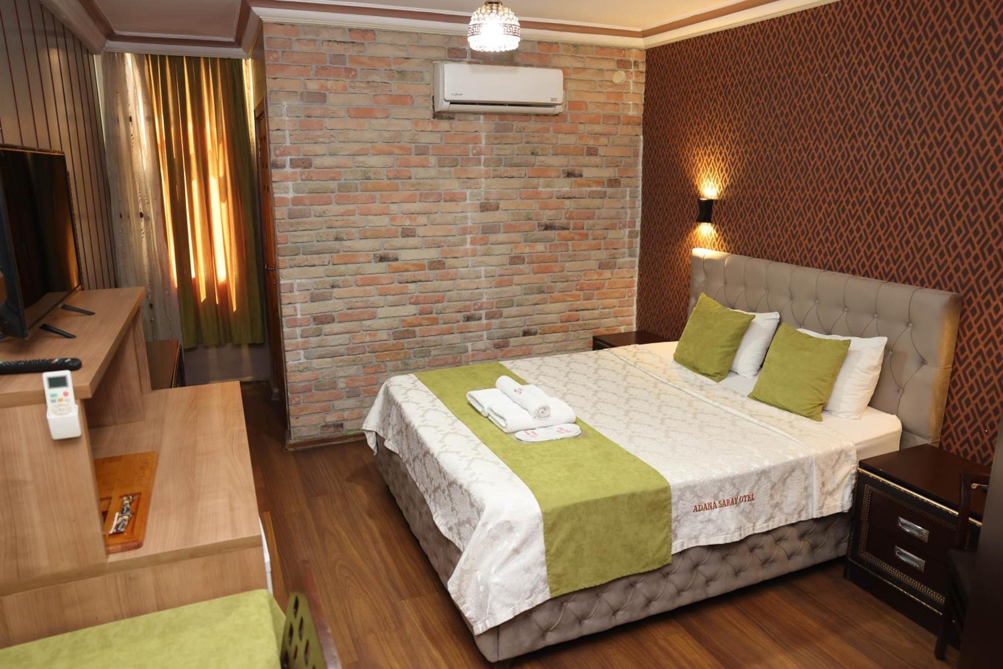 Adana Saray Hotel Exterior photo